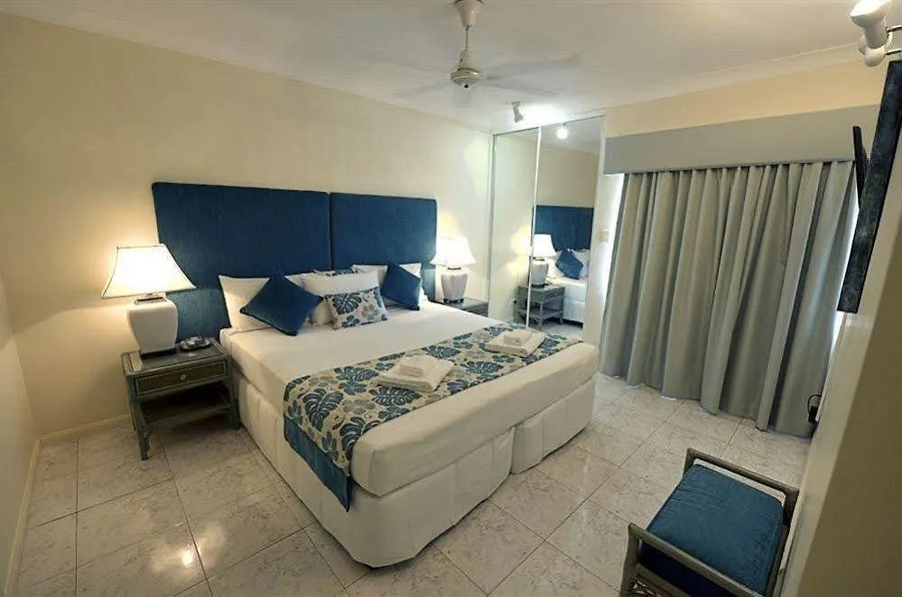 Costa Royale Trinity Beach Aparthotel