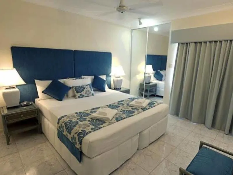 Costa Royale Trinity Beach Aparthotel